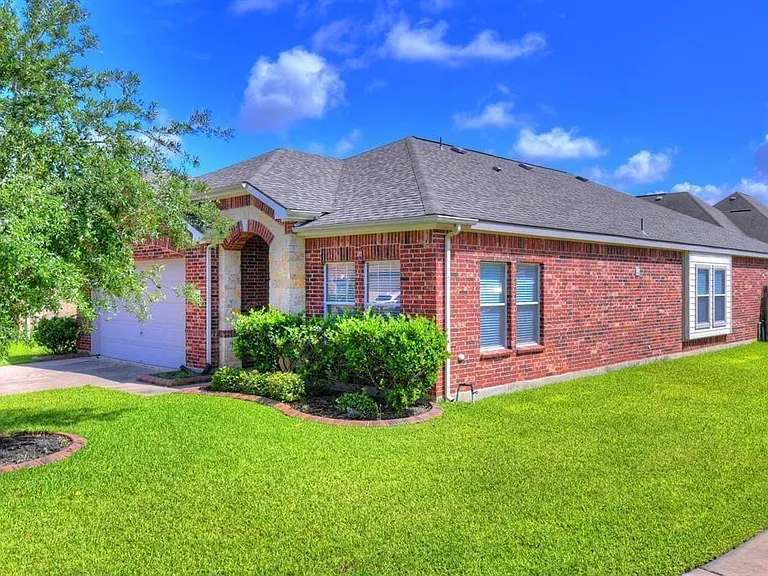 4711 Bellows View Dr — Photo 2