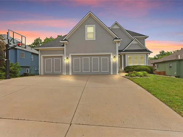 8812 N Saint Clair Ave, Kansas City, MO 64154