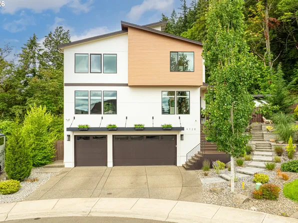9728 N Alder St, Camas, WA 98607