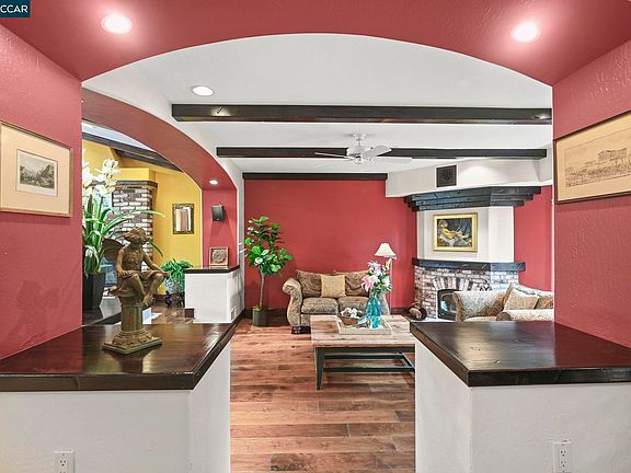 5th image of 321 Livorna Heights Rd