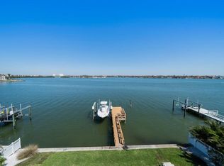 6976 S Shore Dr S, South Pasadena, FL 33707