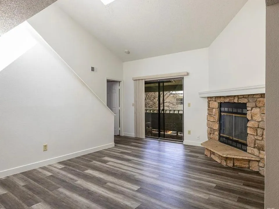 12024 W Cross Dr #203