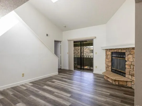 12024 W Cross Dr APT 203, Littleton, CO 80127