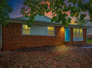 1513 Benbow St, Winston Salem, NC 27106