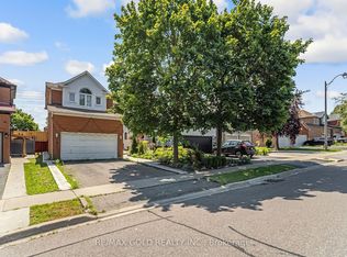 67 Sal Cir, Brampton, ON L6R1H6