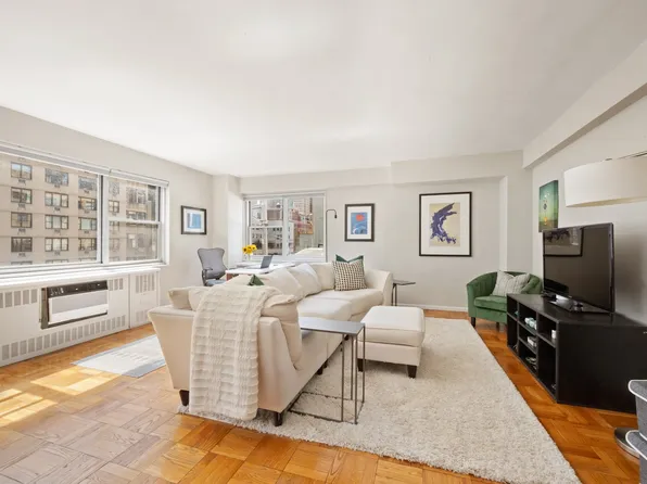 333 East 46th Street image 1 of 9