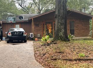 615 S 6th St, McComb, MS 39648