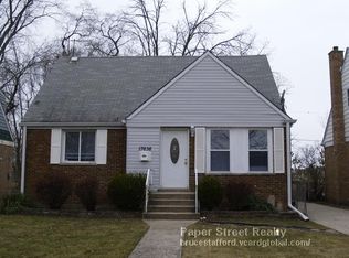 17636 Burnham Ave, Lansing, IL 60438