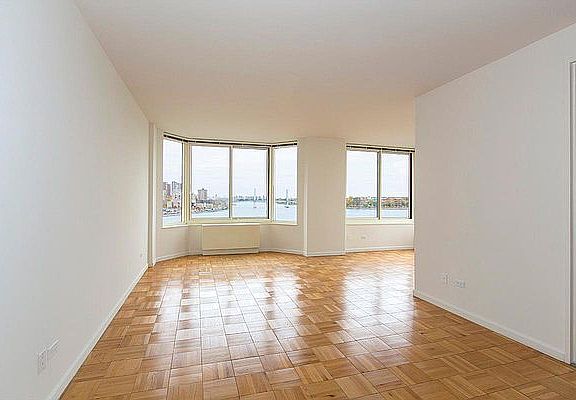 3rd image of 1775 York Ave APT 37G