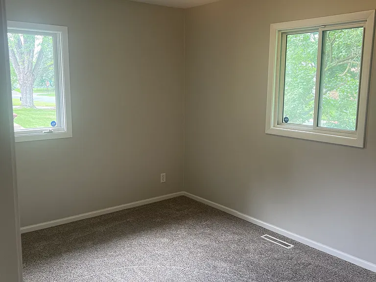 12208 Monroe St NE — Photo 9