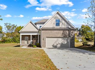103 Ashford Ct, Easley, SC 29642