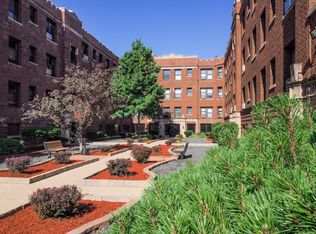 2900 North Mildred Avenue, Chicago, IL 60657