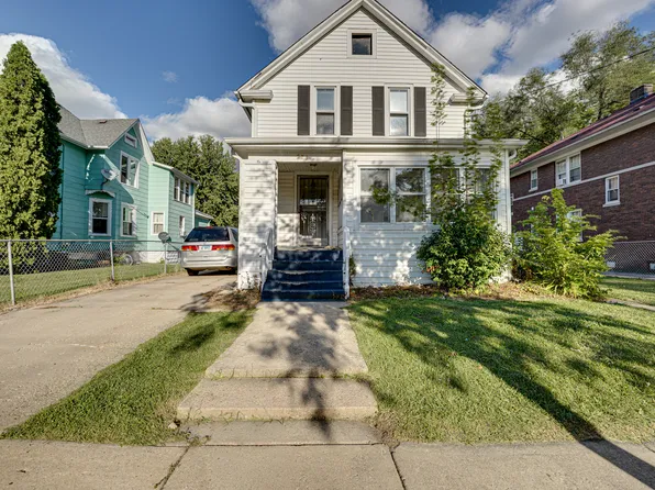 523 Grand Ave APT 2, Aurora, IL 60506