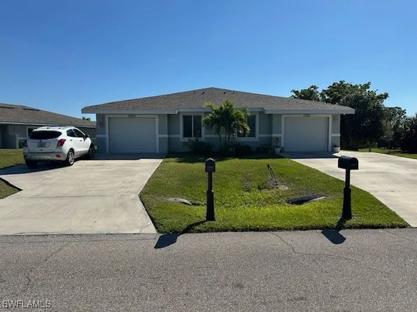 1174/1176 Lake McGregor Dr, Fort Myers, FL 33919