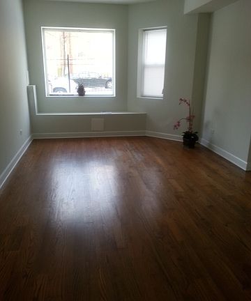 2nd image of 2043 W Arthur Ave #G