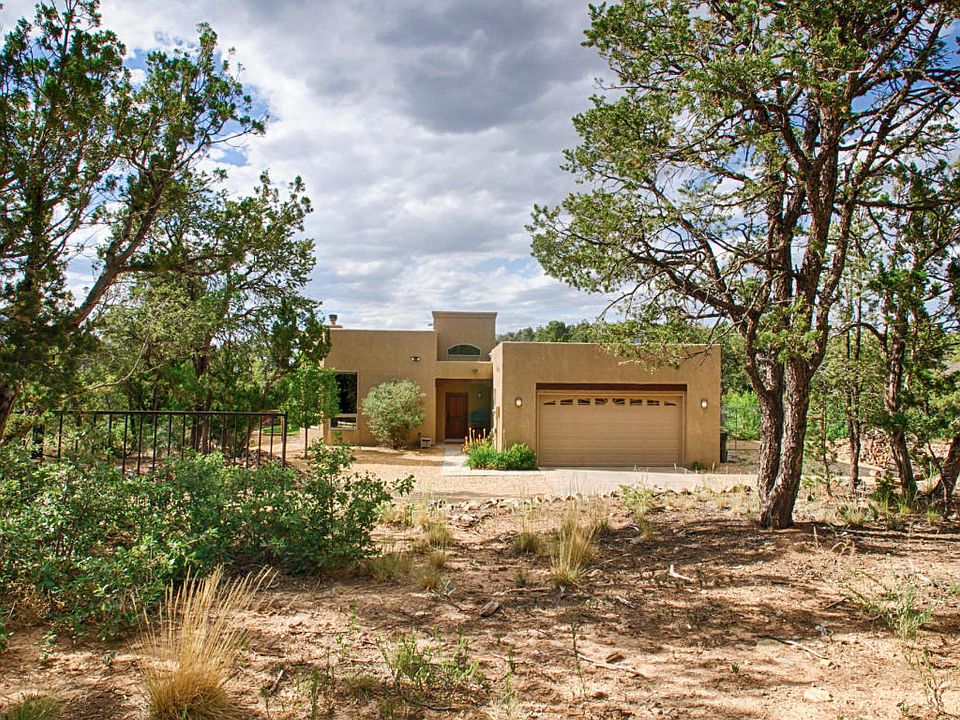 1st image of 48 Vista Alta Dr