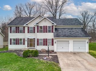 4572 Litchfield Dr, Akron, OH 44321