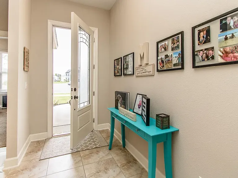 702 Charter Oaks Blvd — Photo 3