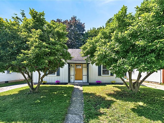 2nd image of 355 Falstaff Rd