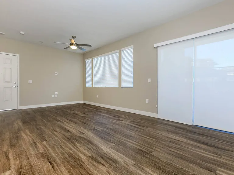 C1 1253 SQ FT 3 Bed 2 Bath