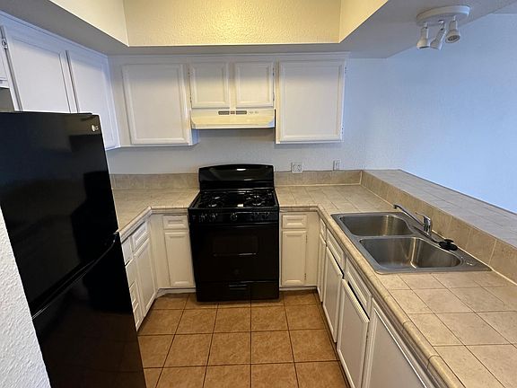5th image of 4451 Quince St #D