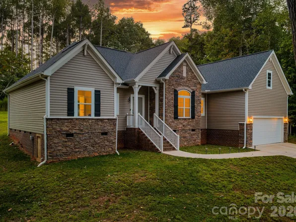 4903 Rio De Luna None, Hickory, NC 28601