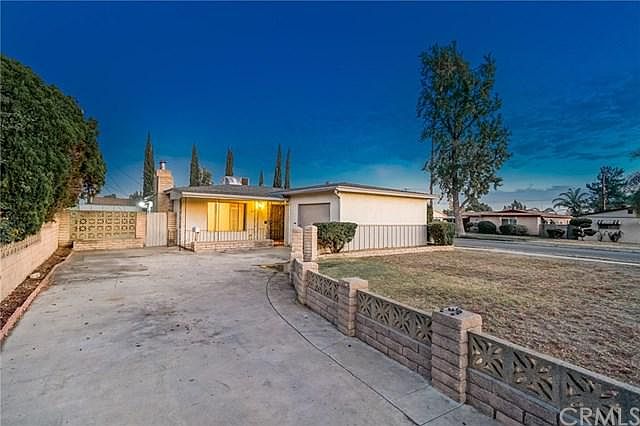 1st image of 616 N Iris Ct
