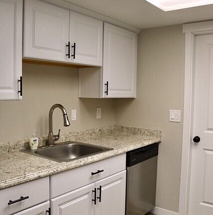 4th image of 921 11th Avenue NW