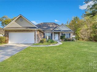 1200 Peacock Trl, Hinesville, GA 31313