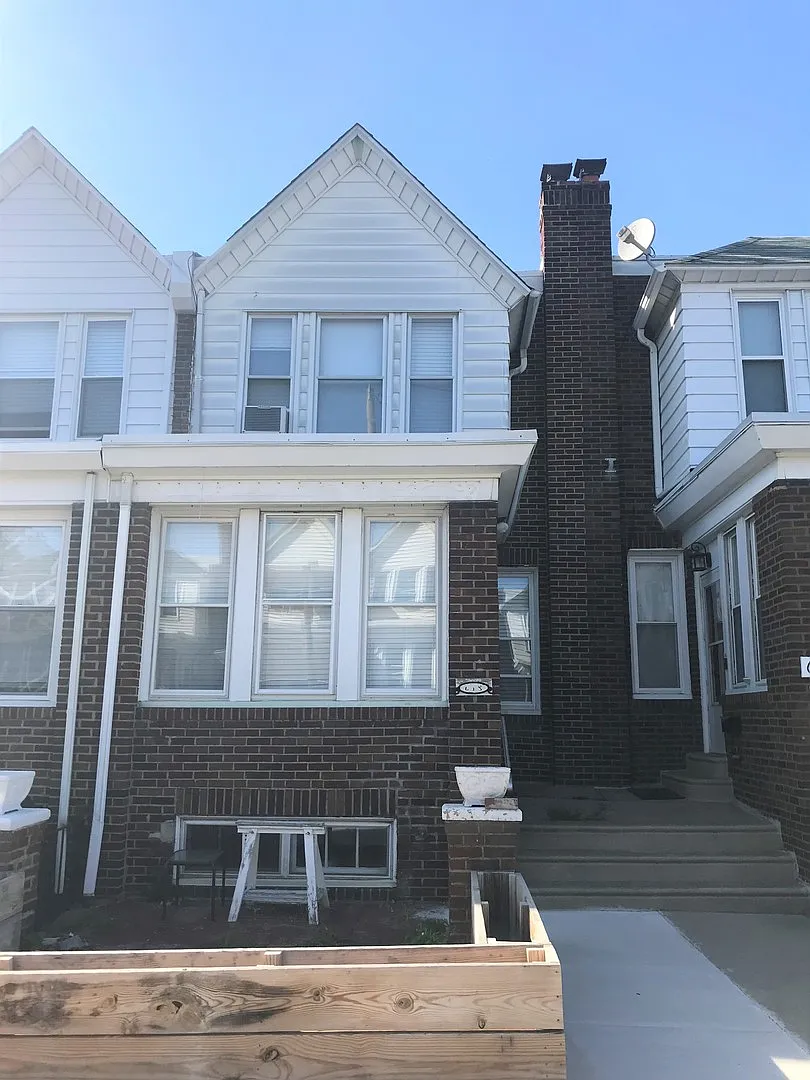 Stunning 3-Bedroom Townhome in Manayunk! Available mid-August! — Photo 1