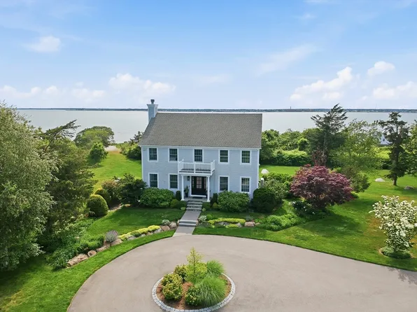 1 Smugglers Rd, Fairhaven, MA 02719