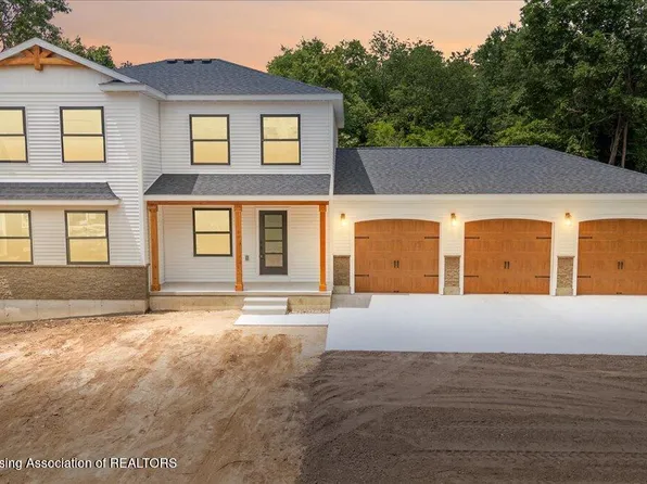 102 Mehl St, Leslie, MI 49251