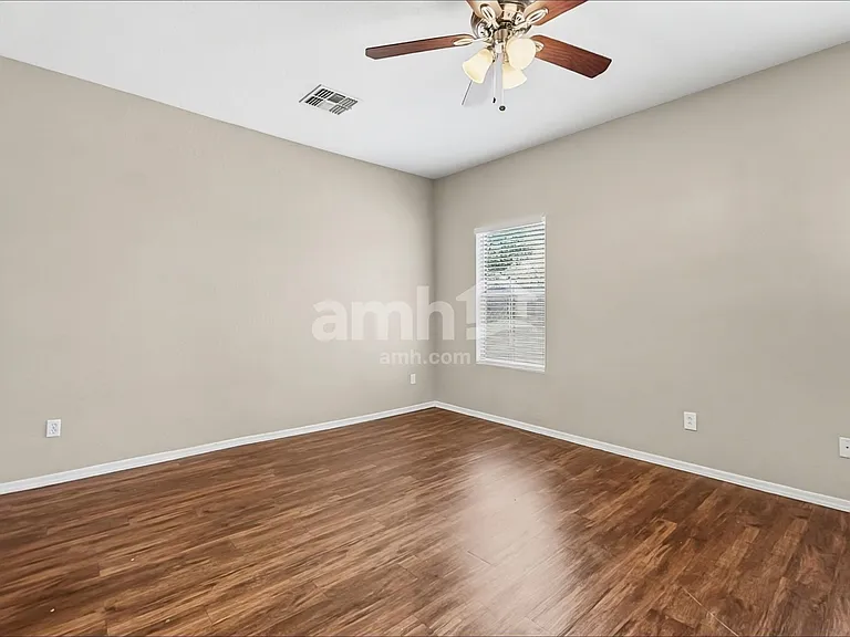 2548 W Spencer Run — Photo 9