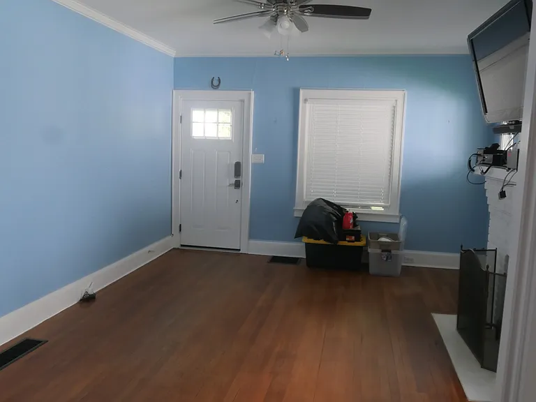 116 Suburban Ct — Photo 13