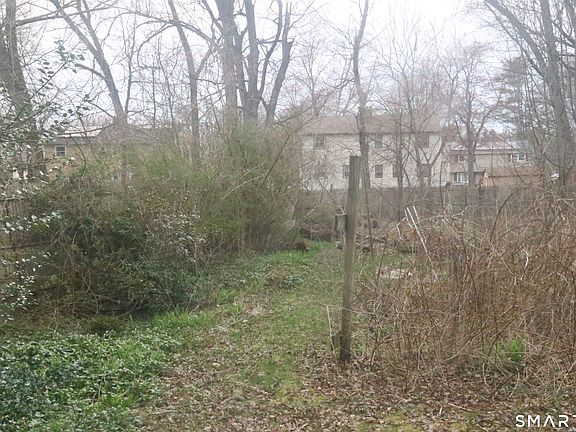 4th image of 5 Arlington Road