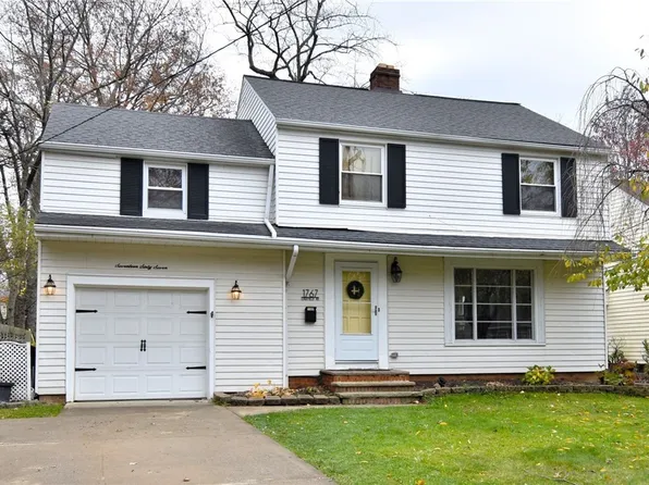 1767 Edgefield Rd, Lyndhurst, OH 44124