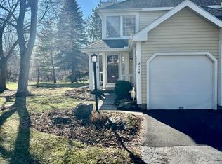 8114 Verbeck Dr, Manlius, NY 13104