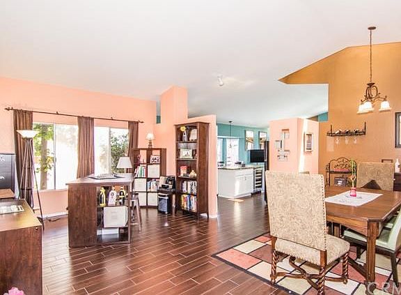 5th image of 23612 Tarara Dr