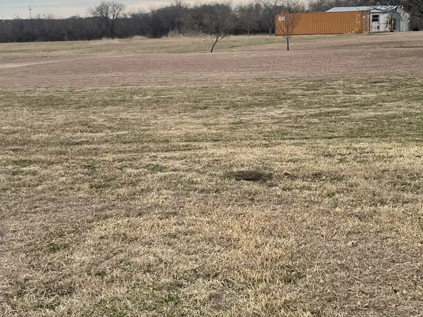 1801 Christian Rd, Ennis, TX 75119