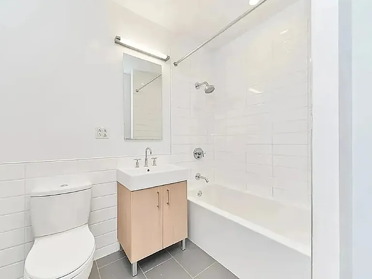 55 Hope St #319 — Photo 4