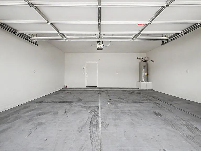 733 E Commonwealth Ave #27 — Photo 28