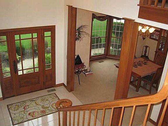 Entry/Foyer