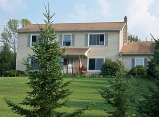 5225 Six Corners Rd, Dundee, NY 14837