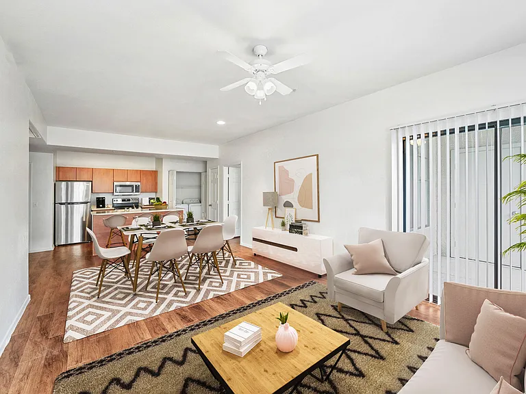 ReNue Downtown Apartments — Photo 17