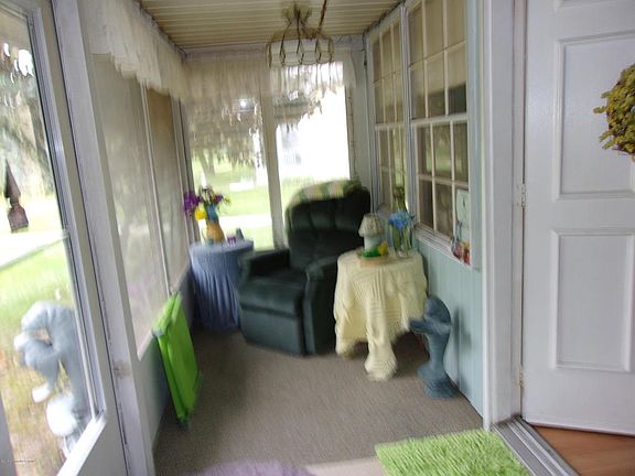 3rd image of 363A Chesterfield Ct #100A