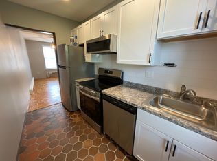 6 Cypress Rd APT 604, Brighton, MA 02135