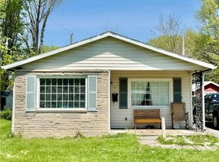 354 W Cross St, Austin, IN 47102