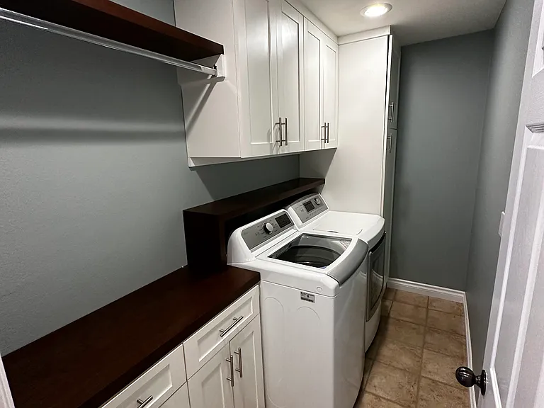 819 W 27th St — Photo 10