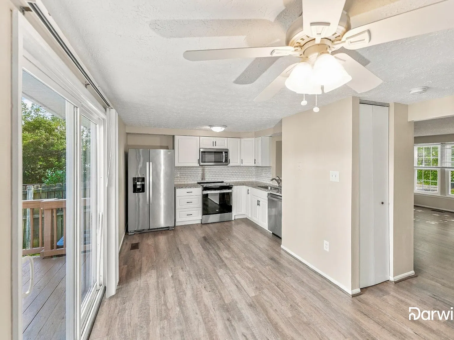 3 bed, 2.0 bath, 1749 sqft, $2,350 — Photo 4