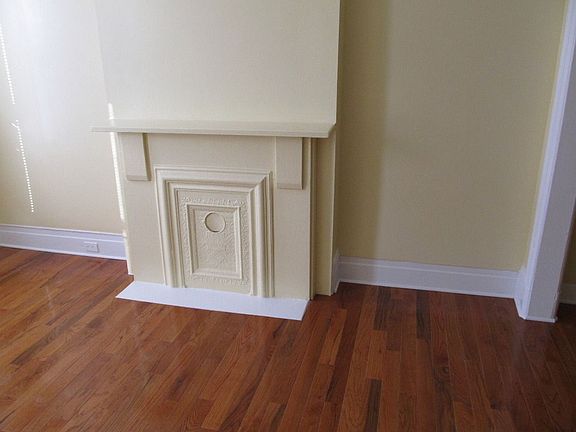 3rd image of 226 Kingsland Ave APT 2R